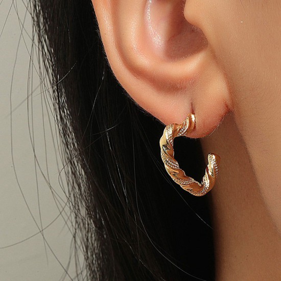 Exaggerated Twist Twist Crystal Stud Earrings