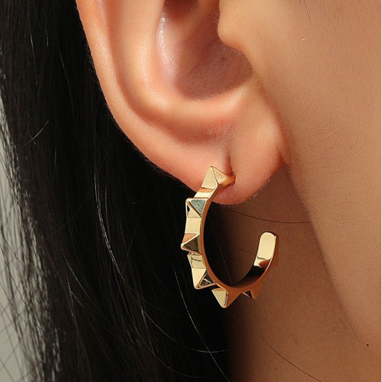 Irregular temperament girl fashion earrings