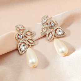 Pearl Crystal Plant Leaf Earrings