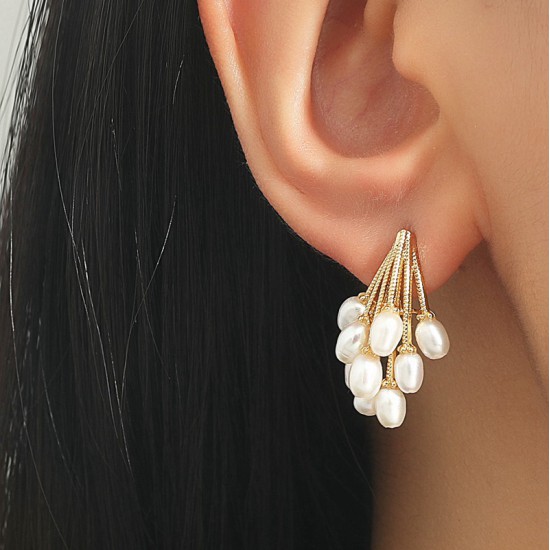 Pearl Fashion Stud Earrings Delicate Small Stud Earrings